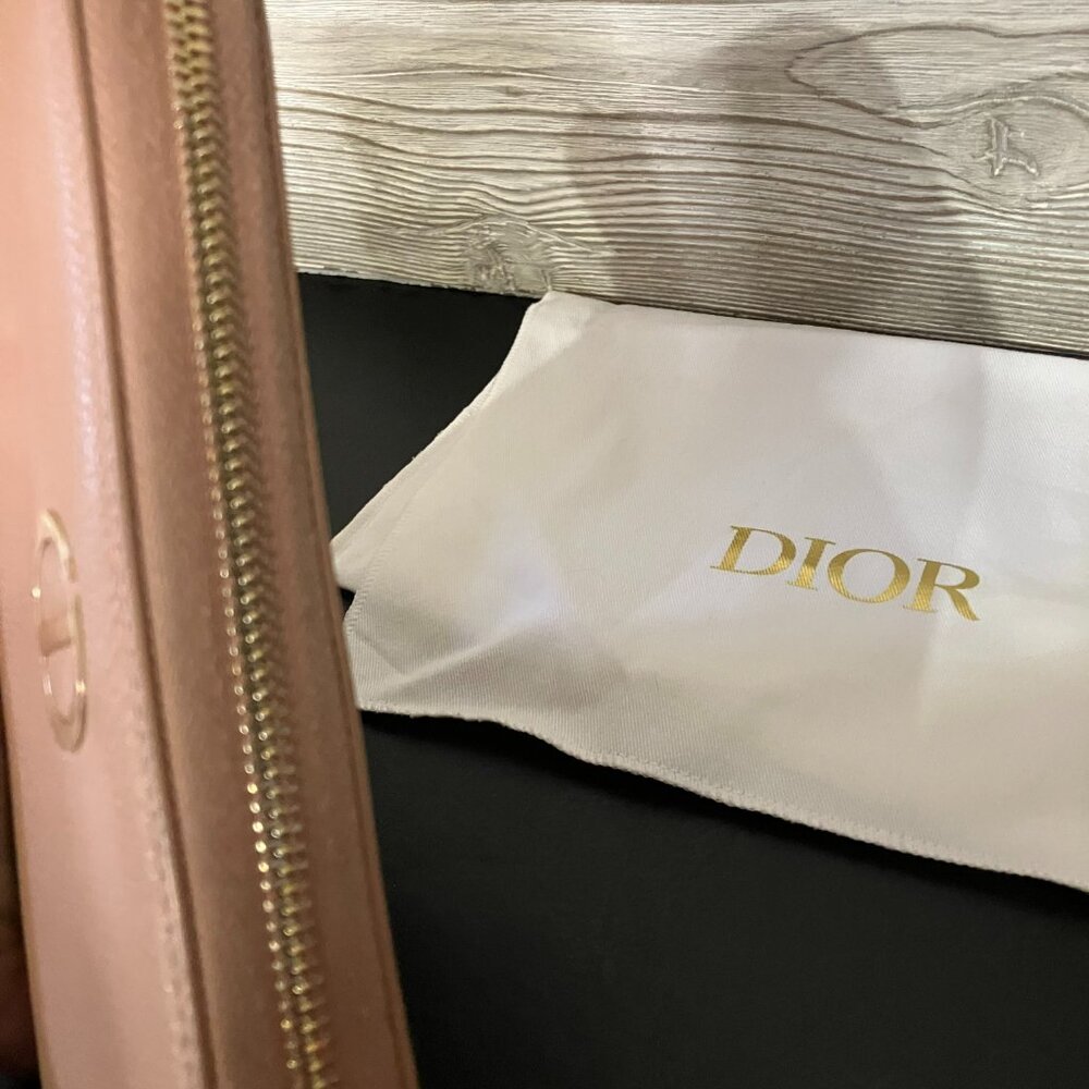 Christian Dior Zippered Wallet - Picture 4 of 8